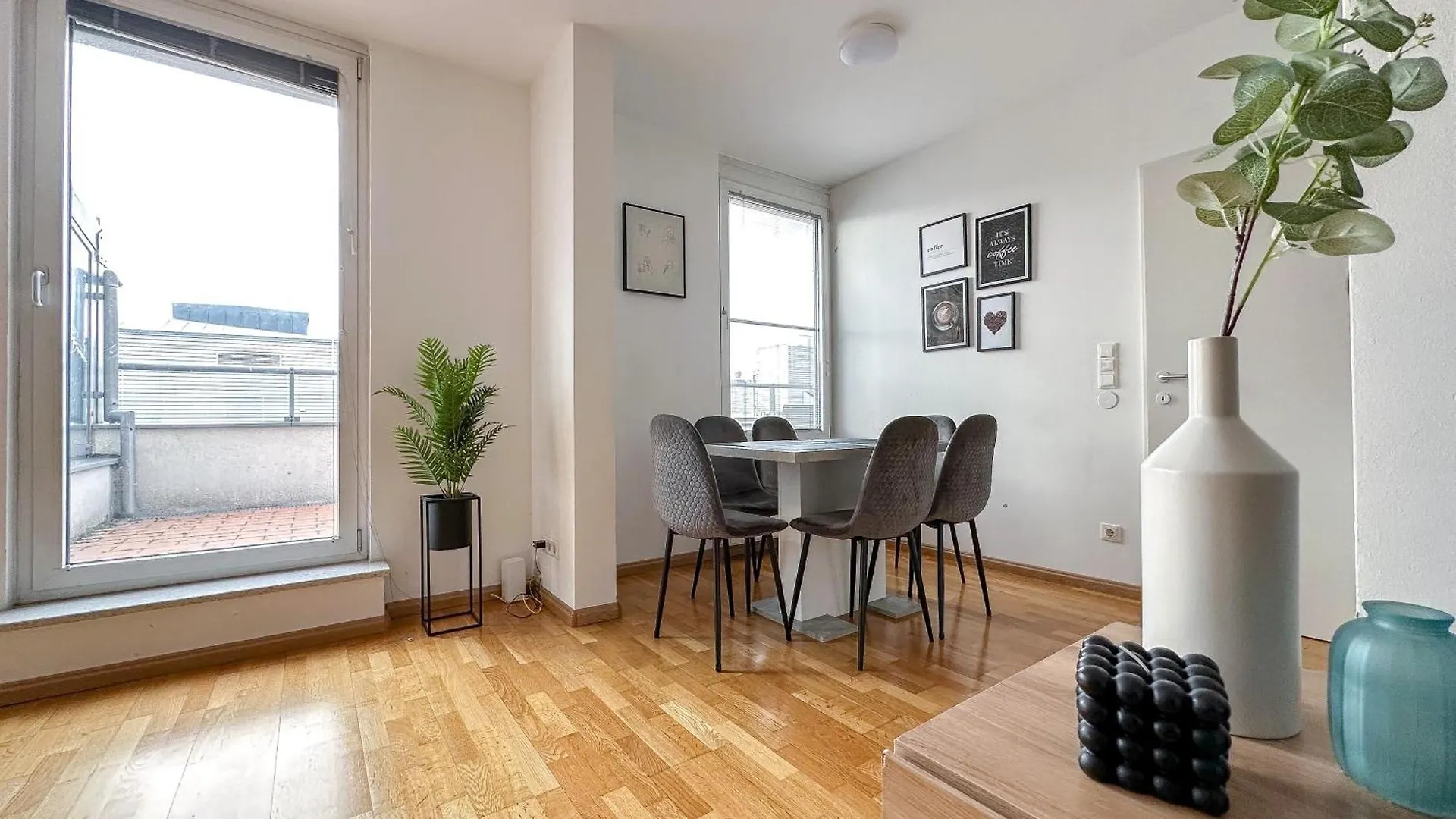 Feelhome-Prater-Ausblick-Terrasse-6 Gaeste-Wifi-Smart Tv Βιέννη 0*,