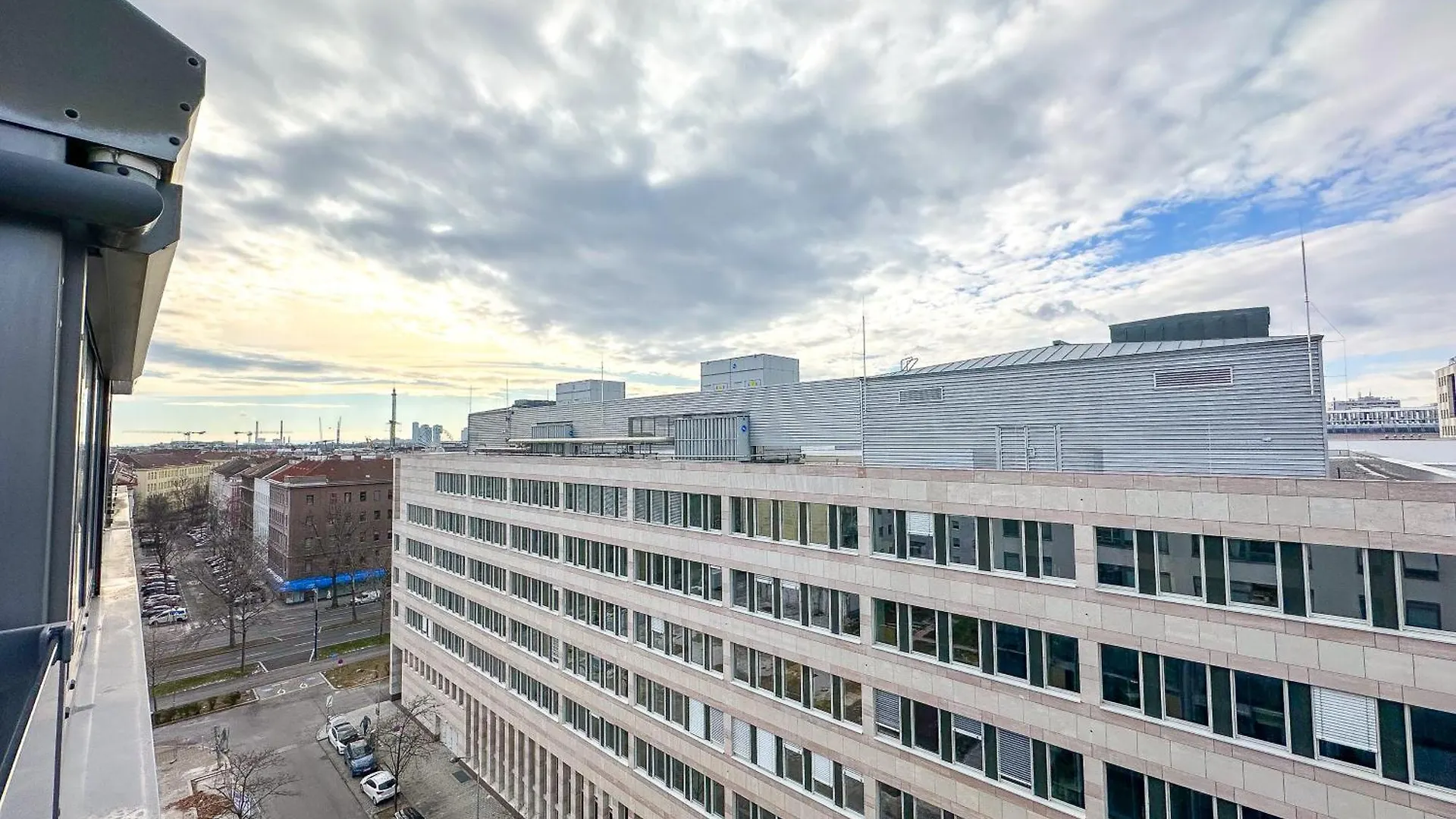 Feelhome-Prater-Ausblick-Terrasse-6 Gaeste-Wifi-Smart Tv Vienna