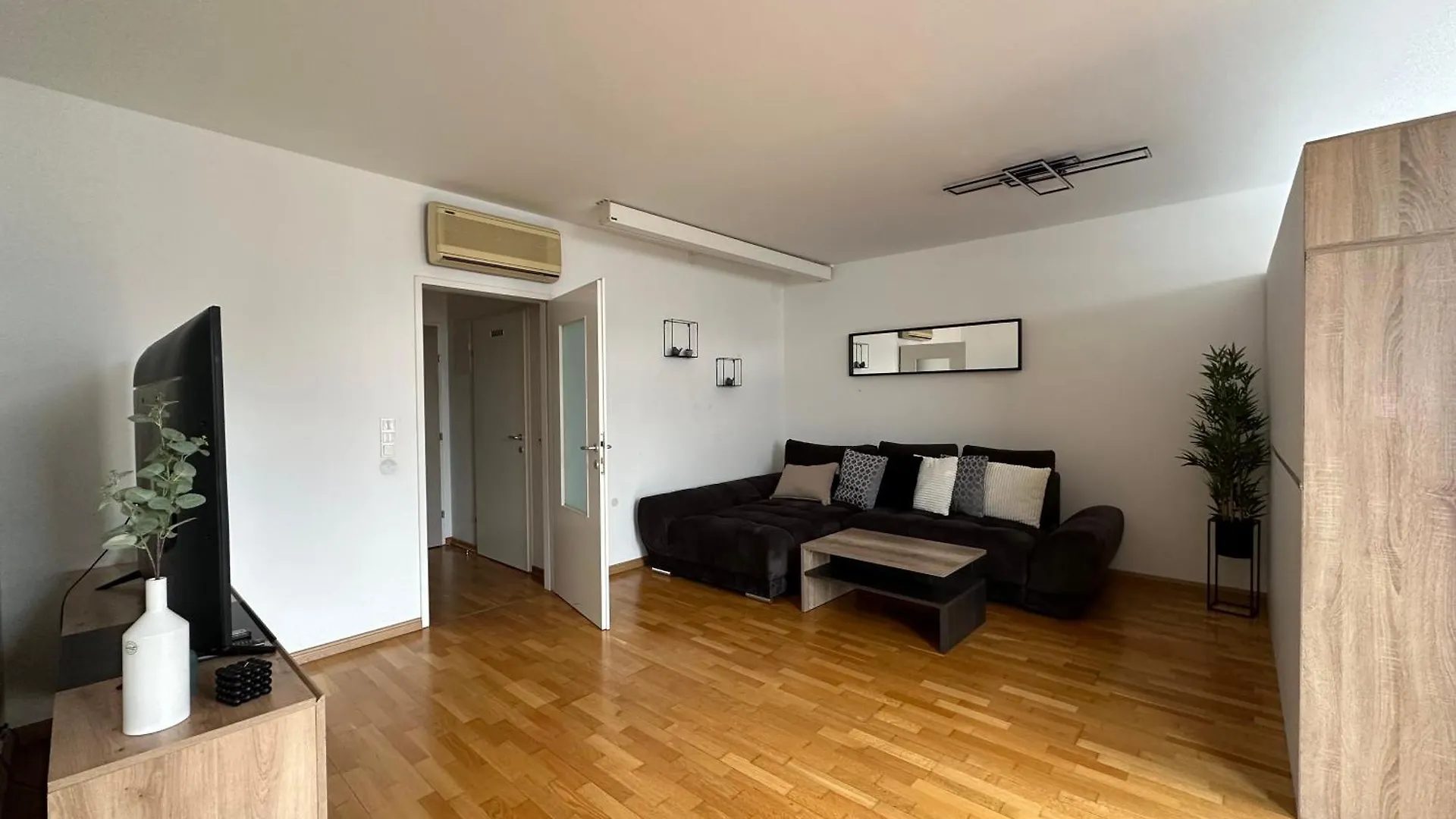 Apartment Feelhome-Prater-Ausblick-Terrasse-6 Gaeste-Wifi-Smart Tv Vienna Austria