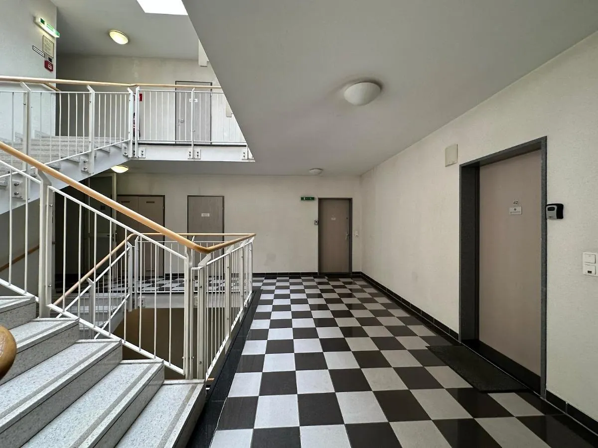 Feelhome-Prater-Ausblick-Terrasse-6 Gaeste-Wifi-Smart Tv Viena Apartament